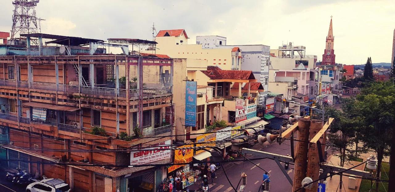 Quoc Thanh Hotel Long Khanh Exterior foto